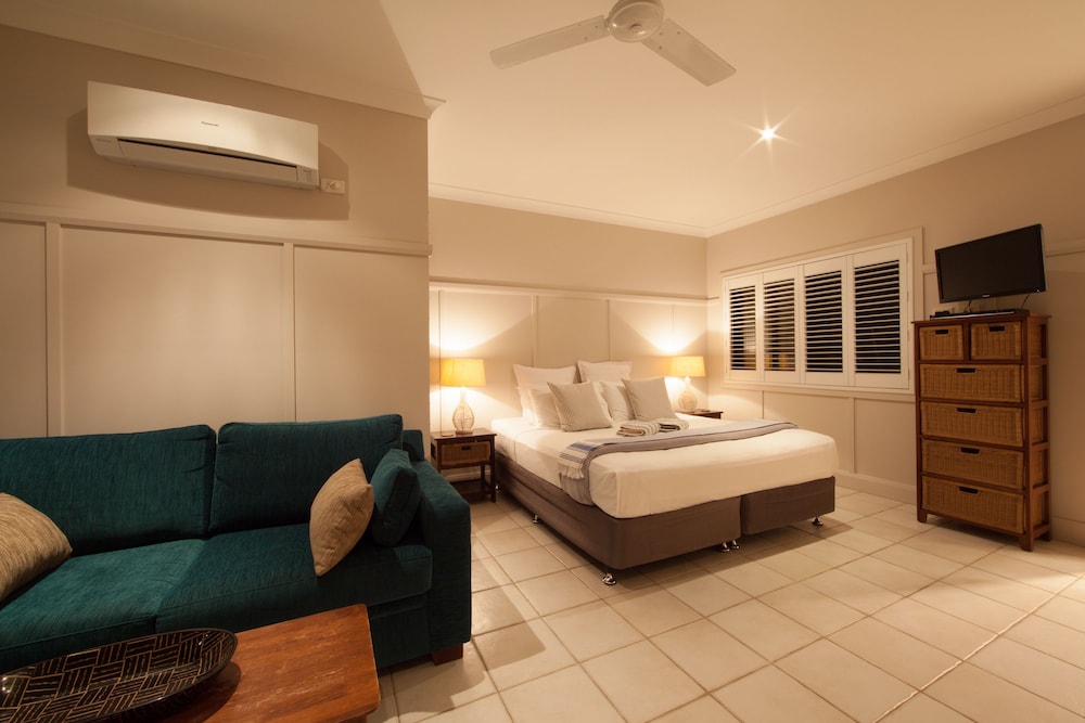 Cavvanbah Beach House, Byron Bay Cavvanbah Beach House, Byron Bay
