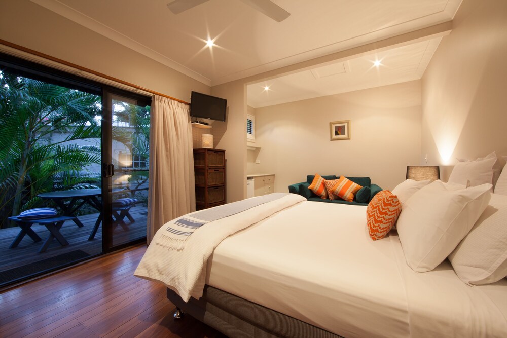 Cavvanbah Beach House, Byron Bay Cavvanbah Beach House, Byron Bay