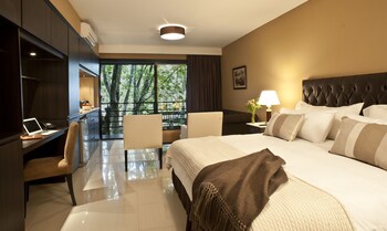Hotel Palermo Tower