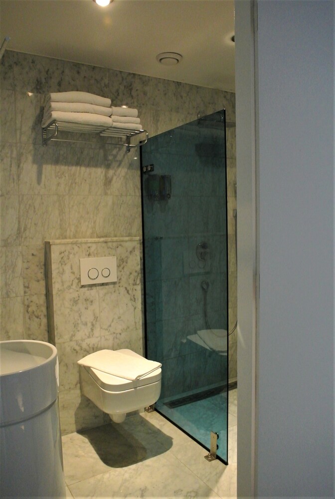 Amadi Park Hotel, Amsterdam Amadi Park Hotel, Amsterdam