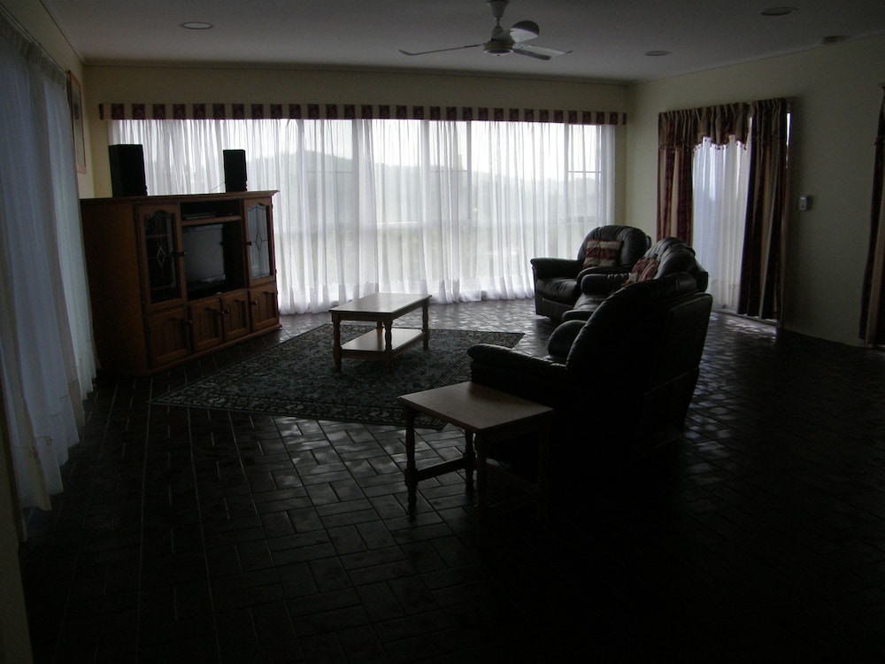 Ambience Holiday Apartments, Coffs Harbour Ambience Holiday Apartments, Coffs Harbour
