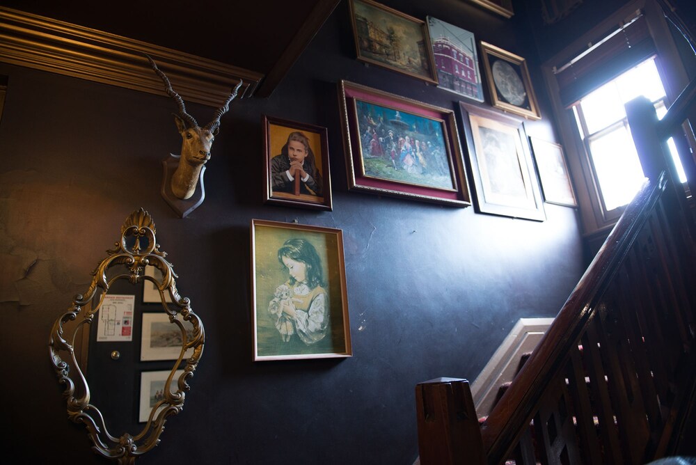 Shakespeare Hotel Surry Hills, Sydney Shakespeare Hotel Surry Hills, Sydney