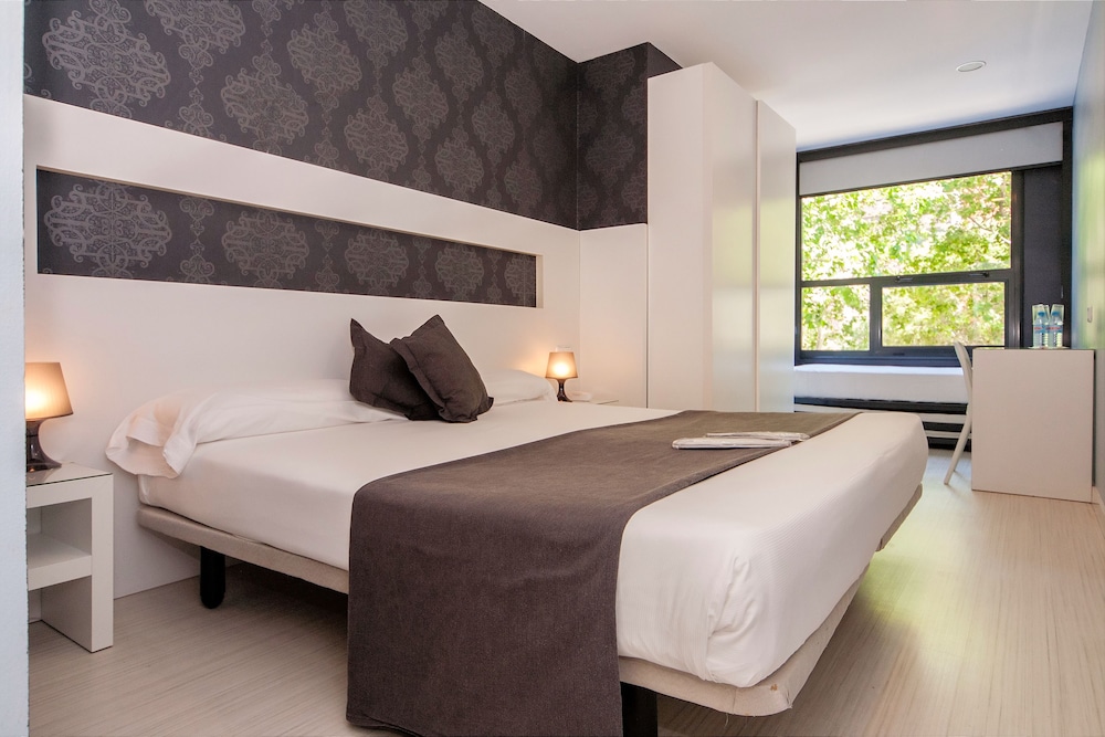 Barna House Hotel