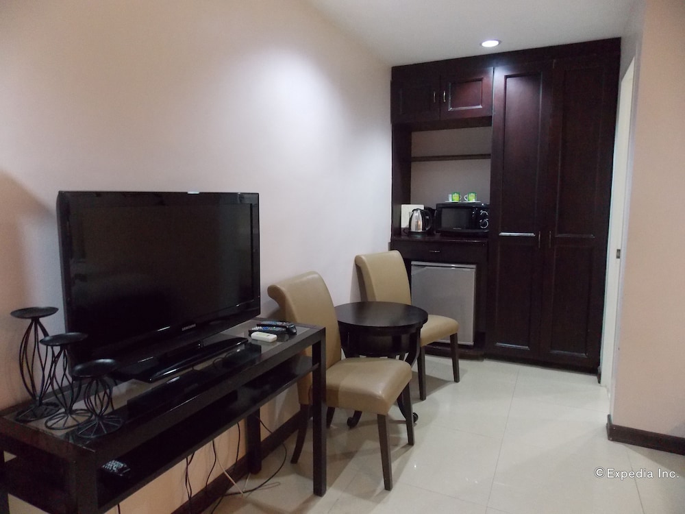 The Suites at Calle Nueva, Bacolod The Suites at Calle Nueva, Bacolod