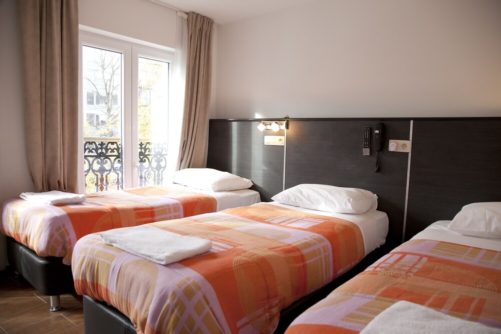 Hotel Barry, Brussels Hotel Barry, Brussels