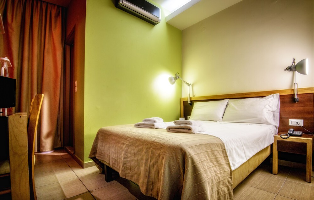 Iraklion Hotel, Crete Iraklion Hotel, Crete