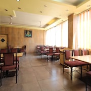 薩伊帕爾基尼瓦拉飯店