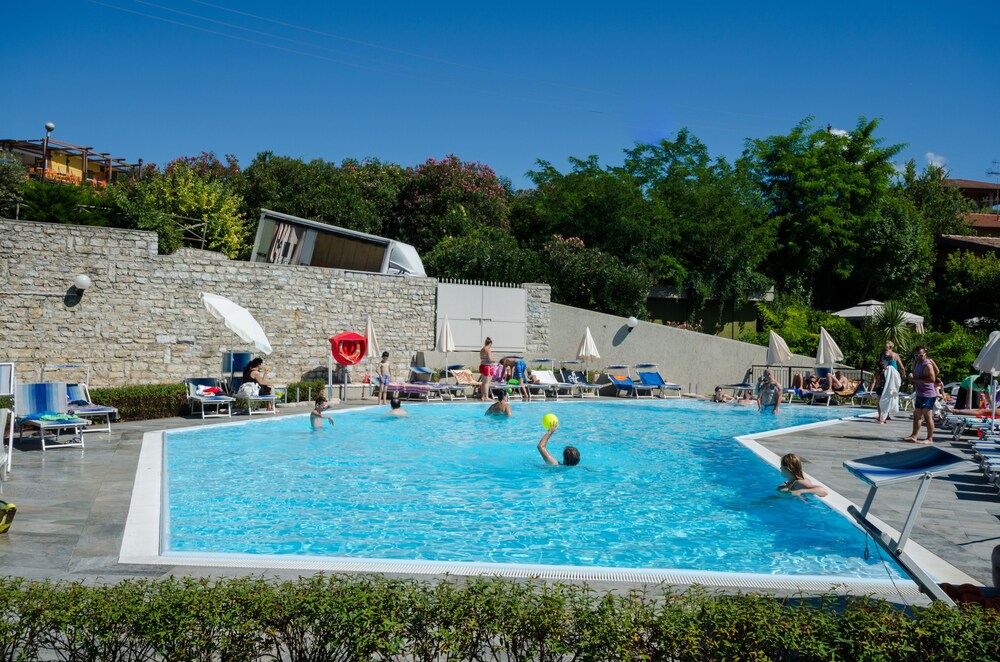 Hotel Belvedere, Lake Garda Hotel Belvedere, Lake Garda