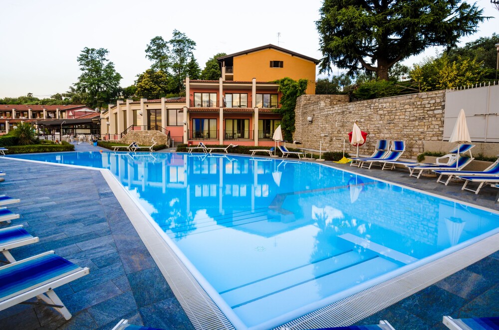 Hotel Belvedere, Lake Garda Hotel Belvedere, Lake Garda