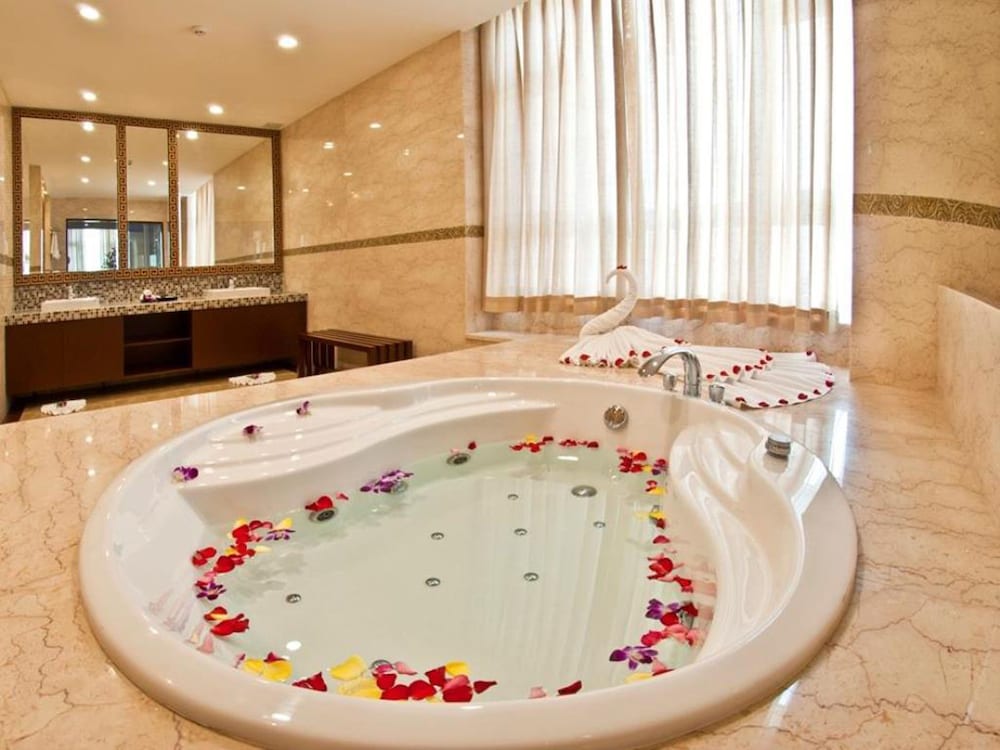 Tan Son Nhat Saigon Hotel, Ho Chi Minh City Tan Son Nhat Saigon Hotel, Ho Chi Minh City
