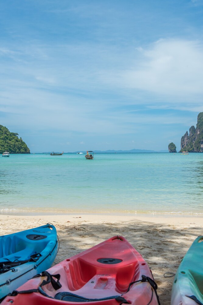 PP Charlie Beach Resort, Phi Phi Island PP Charlie Beach Resort, Phi Phi Island