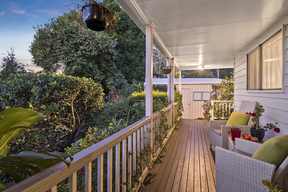 Eden Lodge, Sunshine Coast Eden Lodge, Sunshine Coast