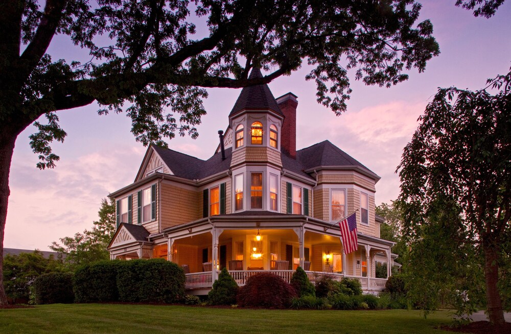 The Oaks Victorian Inn, Christiansburg The Oaks Victorian Inn, Christiansburg