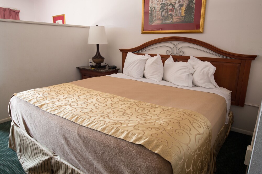 Magic Castle Inn and Suites, Kissimmee Magic Castle Inn and Suites, Kissimmee