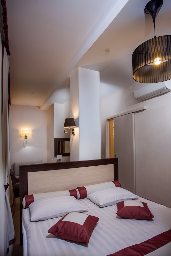 Palais Royal Hotel, Odessa Palais Royal Hotel, Odessa