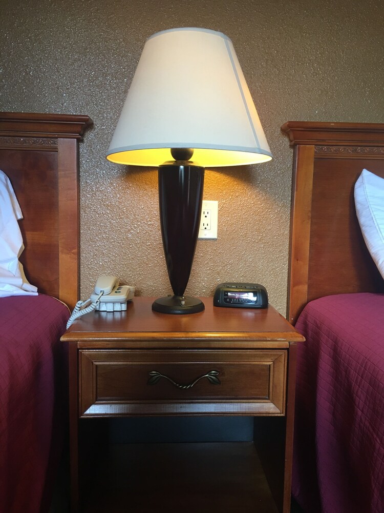 Sundial Lodge, Redding Sundial Lodge, Redding