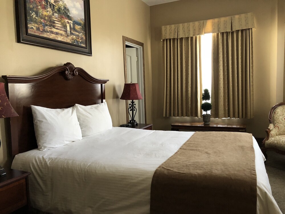 Hotel Senator, Saskatoon Hotel Senator, Saskatoon