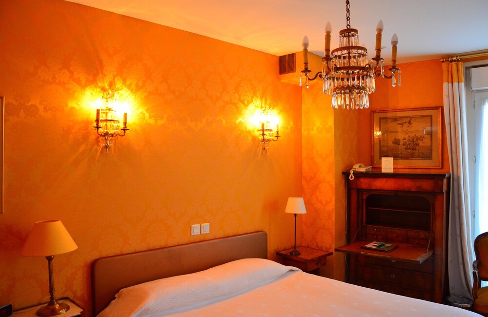 Hôtel de l'Abeille Orléans, Orléans Hôtel de l'Abeille Orléans, Orléans