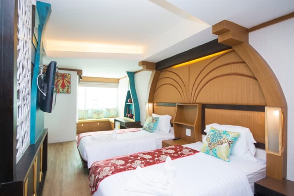 Phi Phi Nice Beach Hotel Hip, Phi Phi Island Phi Phi Nice Beach Hotel Hip, Phi Phi Island