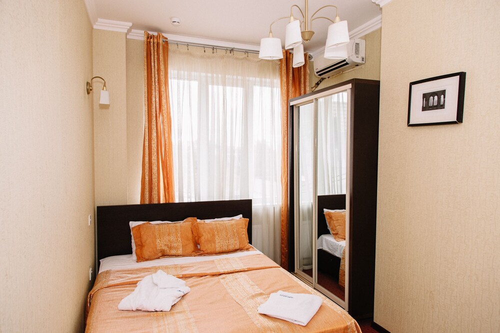 Iceberg Hotel, Krasnodar Iceberg Hotel, Krasnodar