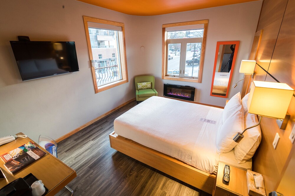 The Adventure Hotel, Nelson (BC) The Adventure Hotel, Nelson (BC)