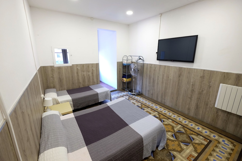 Lenin Hostel Barcelona, Barcelona Lenin Hostel Barcelona, Barcelona
