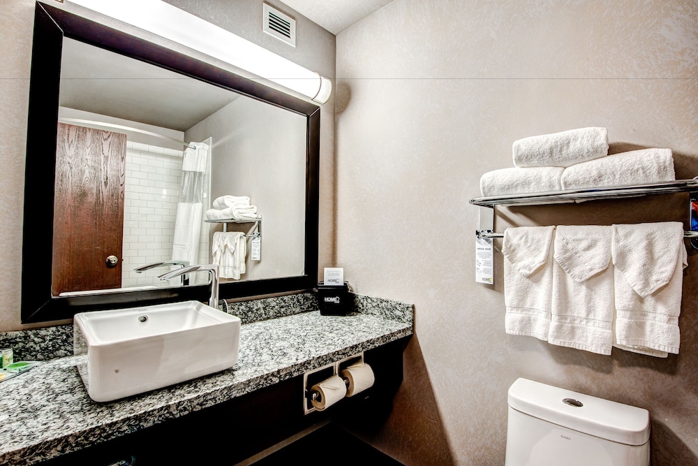 Home Inn & Suites Swift Current, Swift Current (SK) Home Inn & Suites Swift Current, Swift Current (SK)