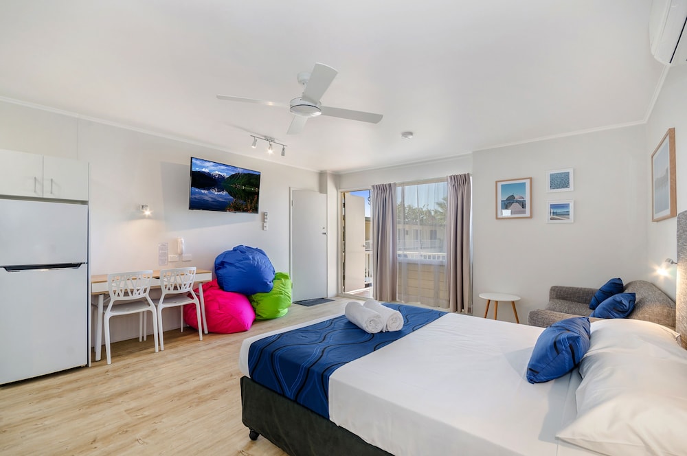 Beach House Motel, Townsville Beach House Motel, Townsville