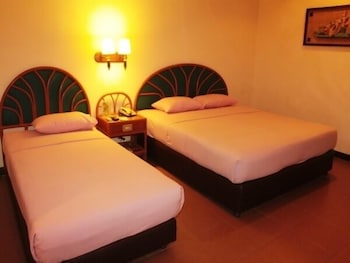 Losari Beach Inn, Makassar Losari Beach Inn, Makassar