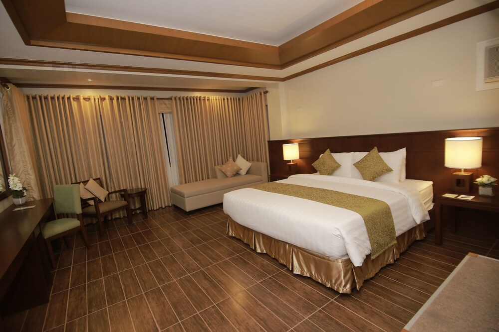 The Suites at Mount Malarayat, Lipa The Suites at Mount Malarayat, Lipa