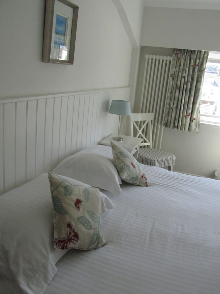 Ommaroo Hotel, Channel Islands Ommaroo Hotel, Channel Islands