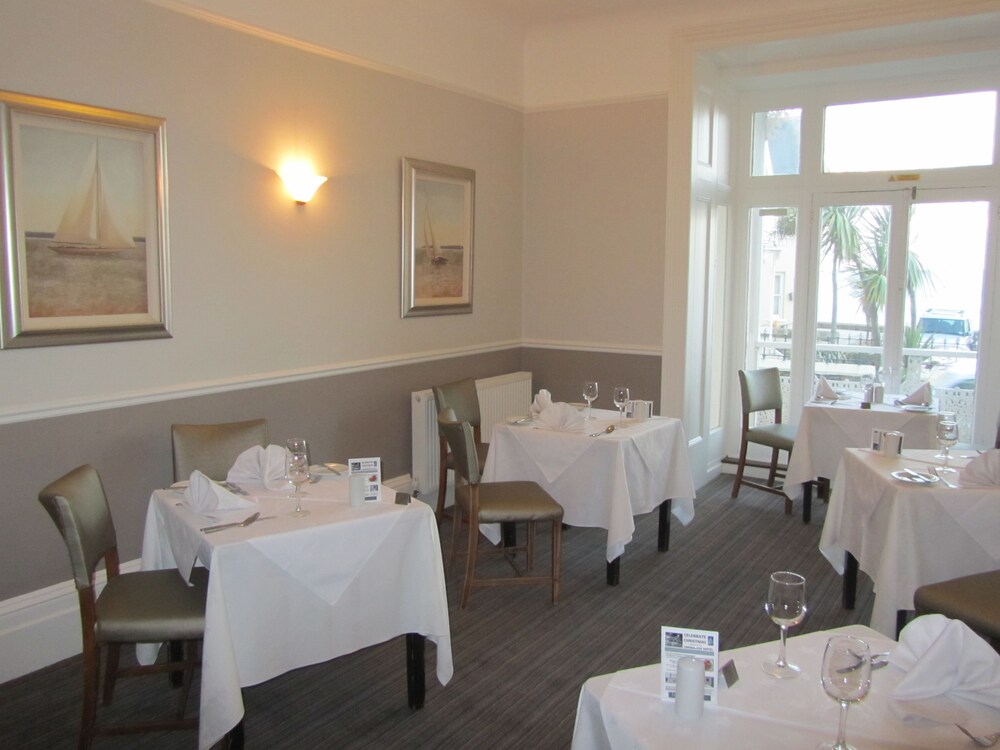 Ommaroo Hotel, Channel Islands Ommaroo Hotel, Channel Islands