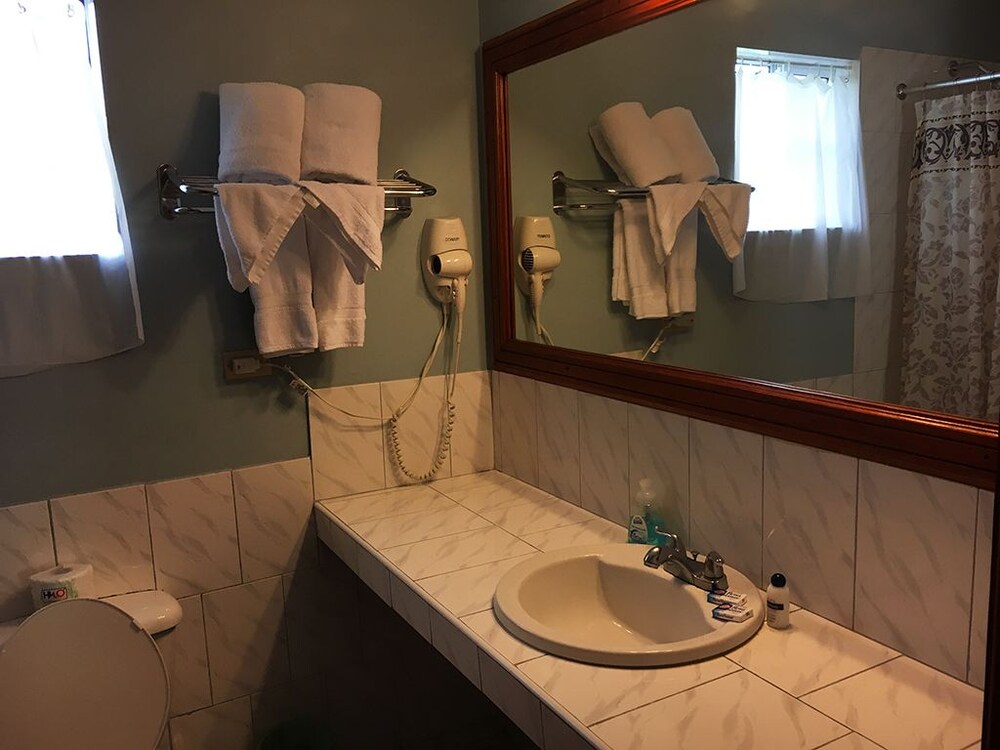 Rayon Hotel, Negril Rayon Hotel, Negril