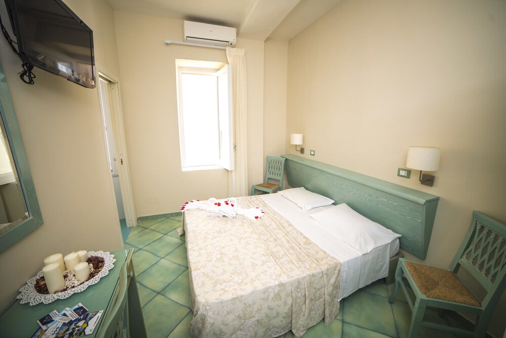 Albergo Atlantic, Ischia Town Albergo Atlantic, Ischia Town