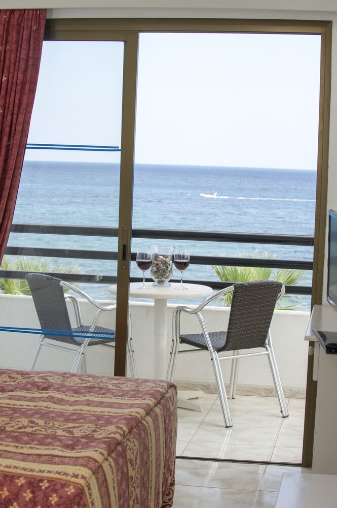 Souli Beach Hotel, Paphos Souli Beach Hotel, Paphos