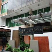 銀橡樹套房飯店