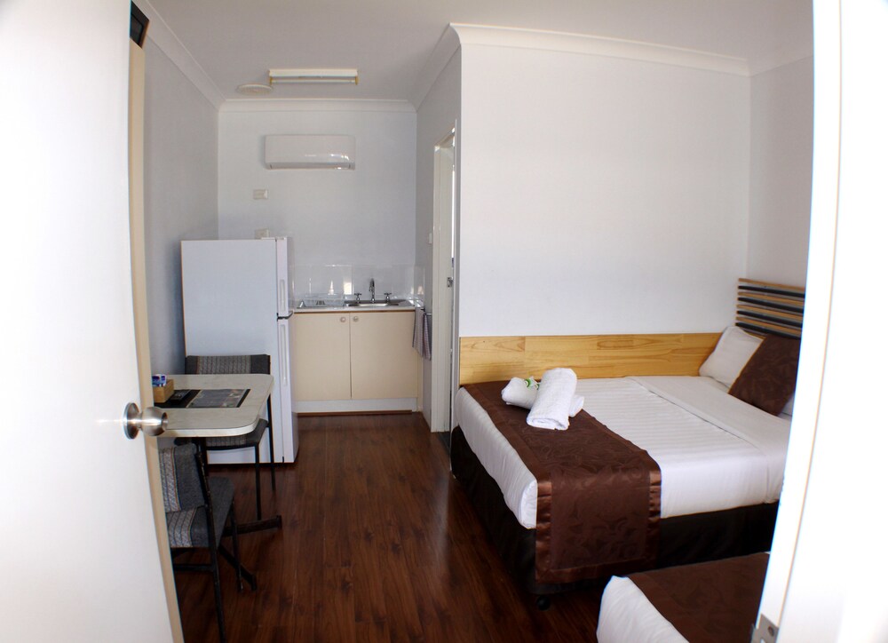 Baths Motel, New South Wales Baths Motel, New South Wales