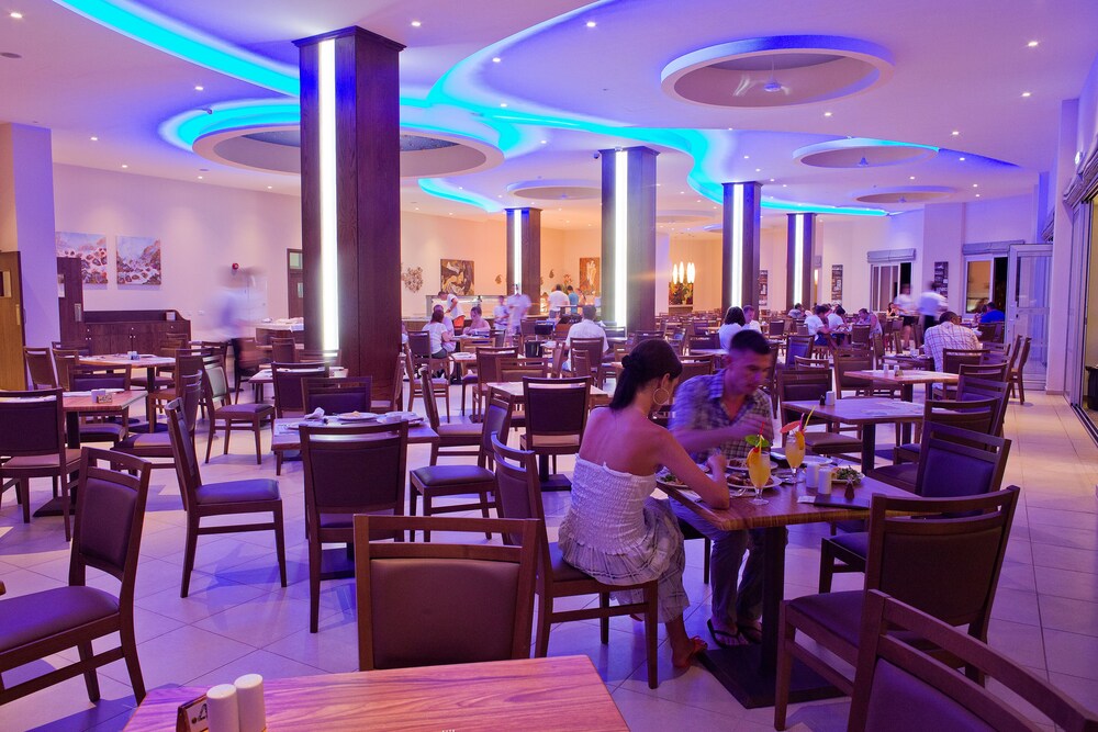 Tofinis Hotel, Ayia Napa Tofinis Hotel, Ayia Napa