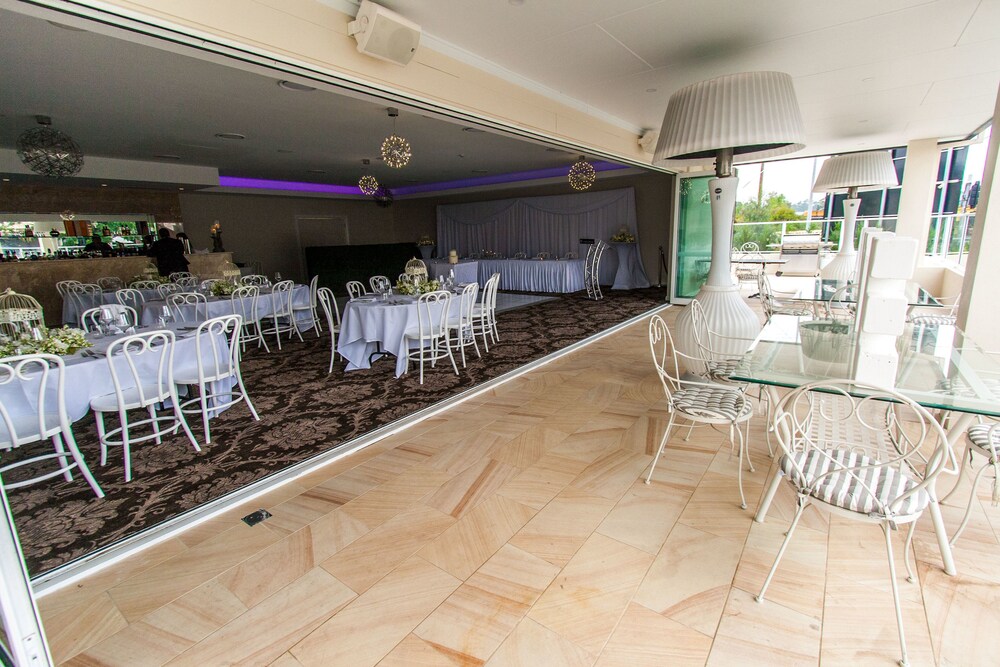 International Hotel Wagga Wagga, New South Wales International Hotel Wagga Wagga, New South Wales