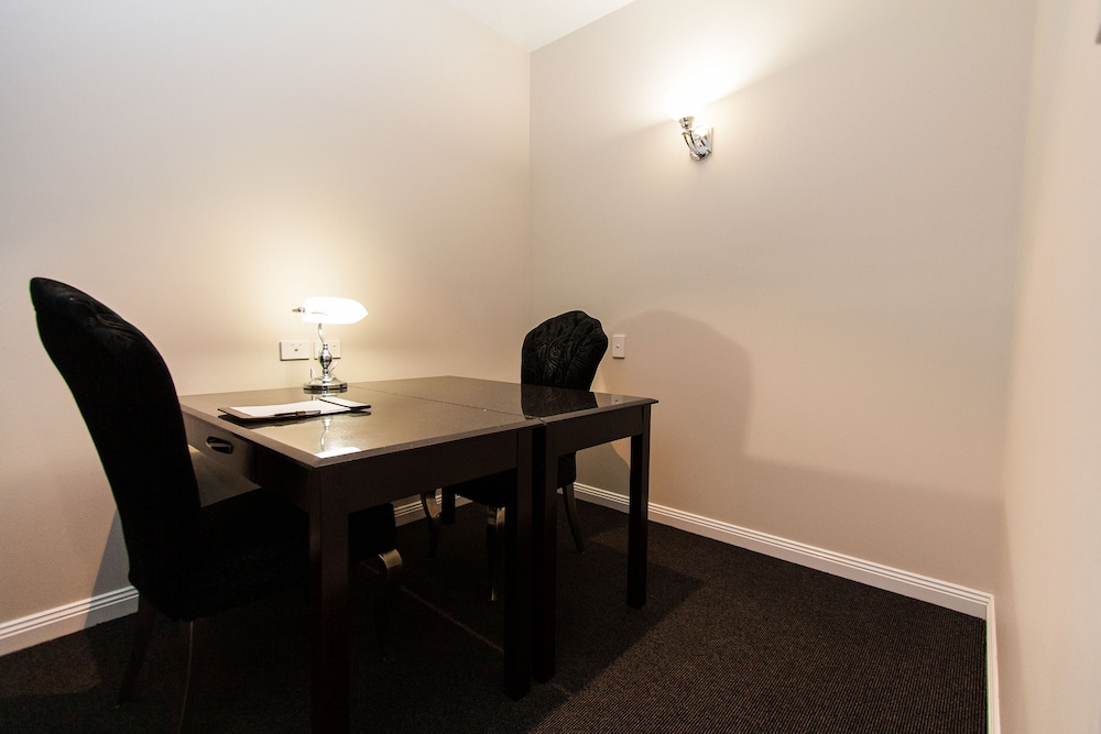 International Hotel Wagga Wagga, New South Wales International Hotel Wagga Wagga, New South Wales