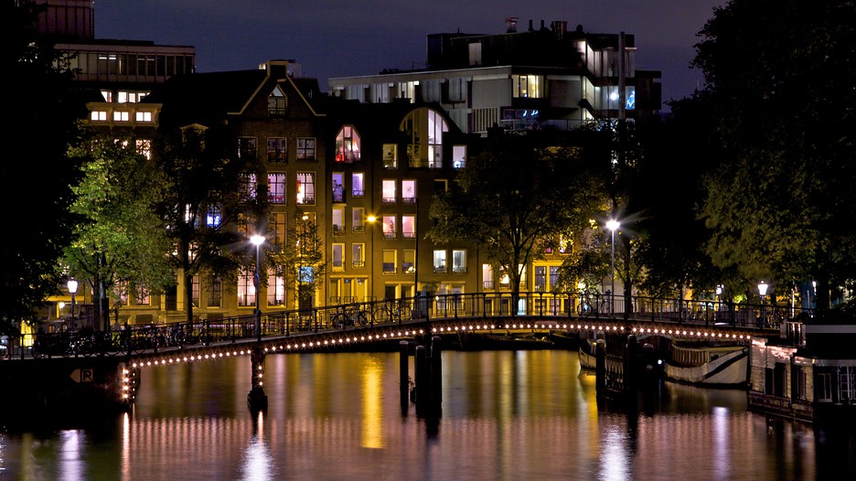 Cheap deals to amsterdam in march