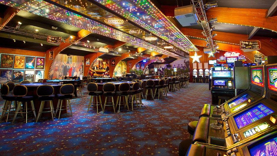 hollywood casino play for fun