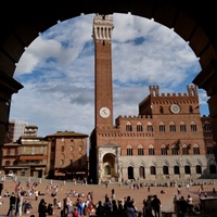 Siena & San Gimignano Day Trip with Wine Tasting