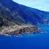 Full-Day Tour of Western Madeira: Porto Moniz with Lunch