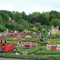 Day Trip to Legoland Windsor with Roundtrip Transportation