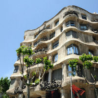 Gaudi and Santa Maria del Mar Bus Tour