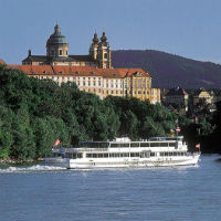 Danube Valley & Wachau Region Full-Day Tour