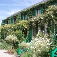 Versailles & Giverny Day Trip from Paris