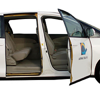 One-Way Hotel to Airport Transfer via Private Sedan Car