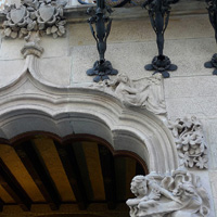 Small-Group, Scholar-Led Walking Tours of Barcelona